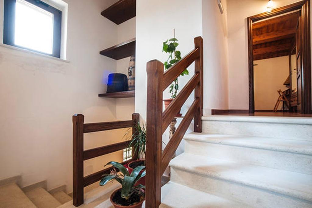Agriturismo Miracco Atanasio Franco "Il Maniero" Santa Sofia d'Epiro Kültér fotó